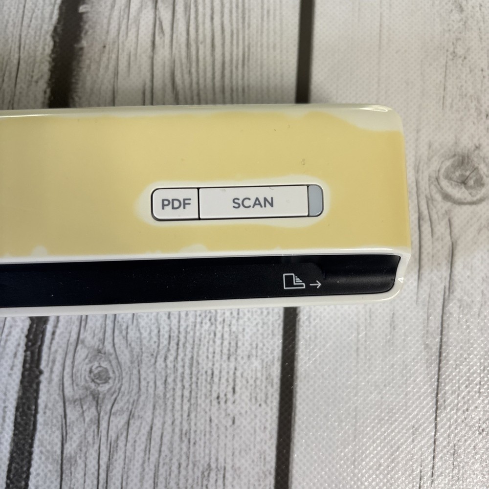 Neat Receipts USB Mobile Scanner Compatible with both Windows and Mac Pre-Owned.