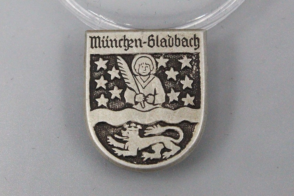 WW2 German Munchen Tinnie . PIN1079