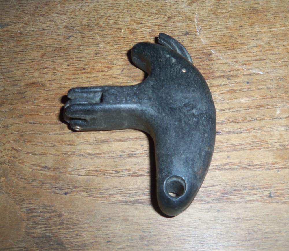 Frank E. Boyko patent Thumb Release Quick release  Archery Vintage