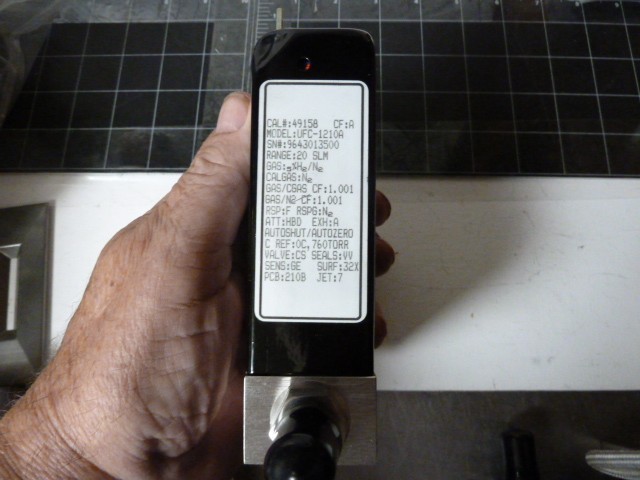 UNIT INSTRUMENTS UFC-1210A GAS FLOW CONTROLLER 5%H2/N2