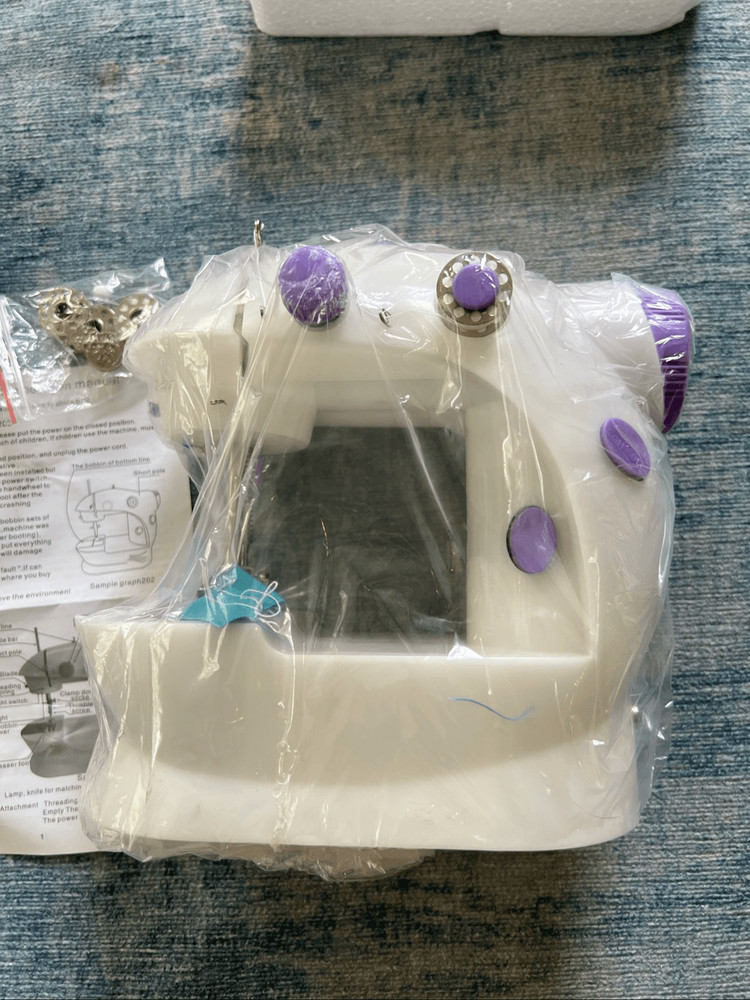 New White Purple Mini Sewing Machine