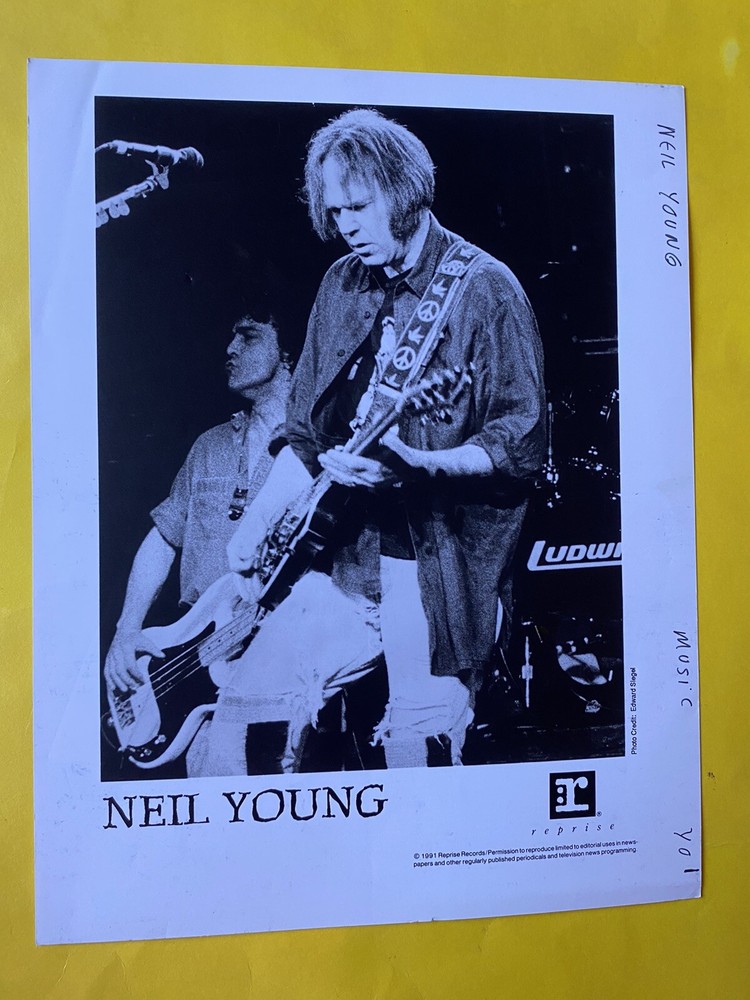 Neil Young Press Photo 8x10”. Reprise Records. See Info.
