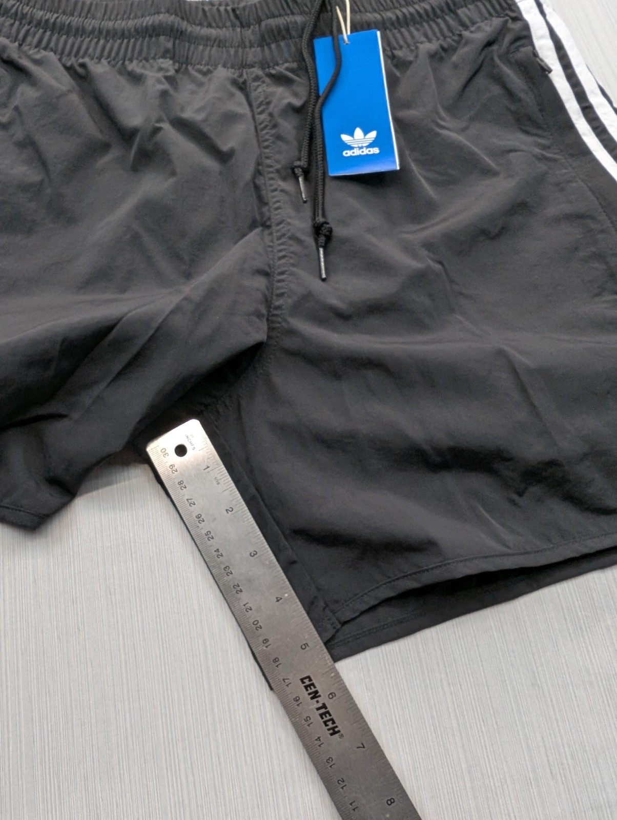 New Mens Adidas Originals Shorts Sprinter 5” Sz Medium Classic Retro Black