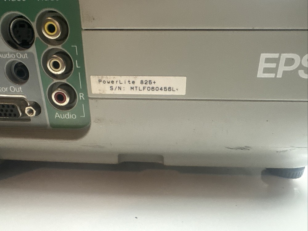 EPSON PowerLite 825+ 3LCD Projector (read description) Needs Lamp