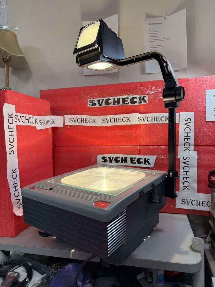 3M 9100 OVERHEAD PROJECTOR 9000AJB