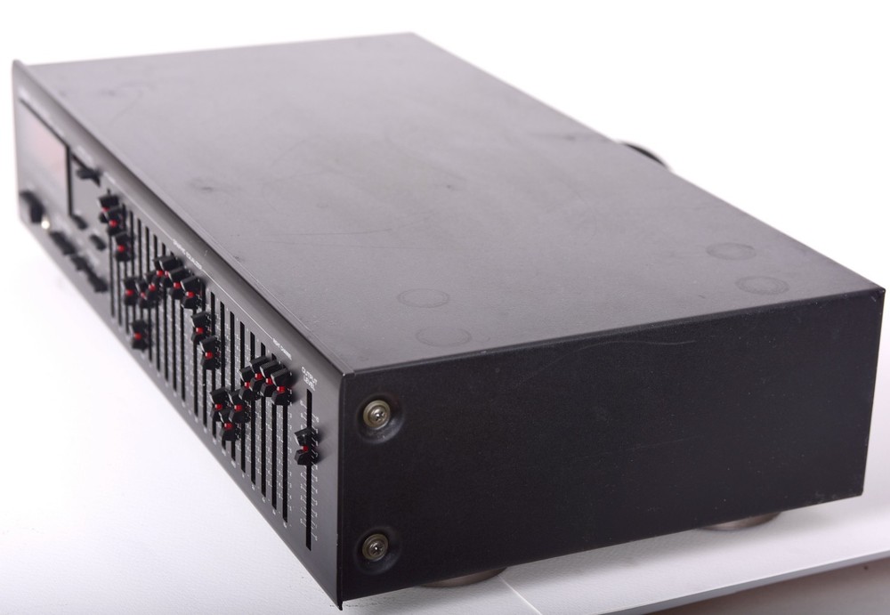 YAMAHA EQ-550 Vintage Stereo Graphic Equalizer