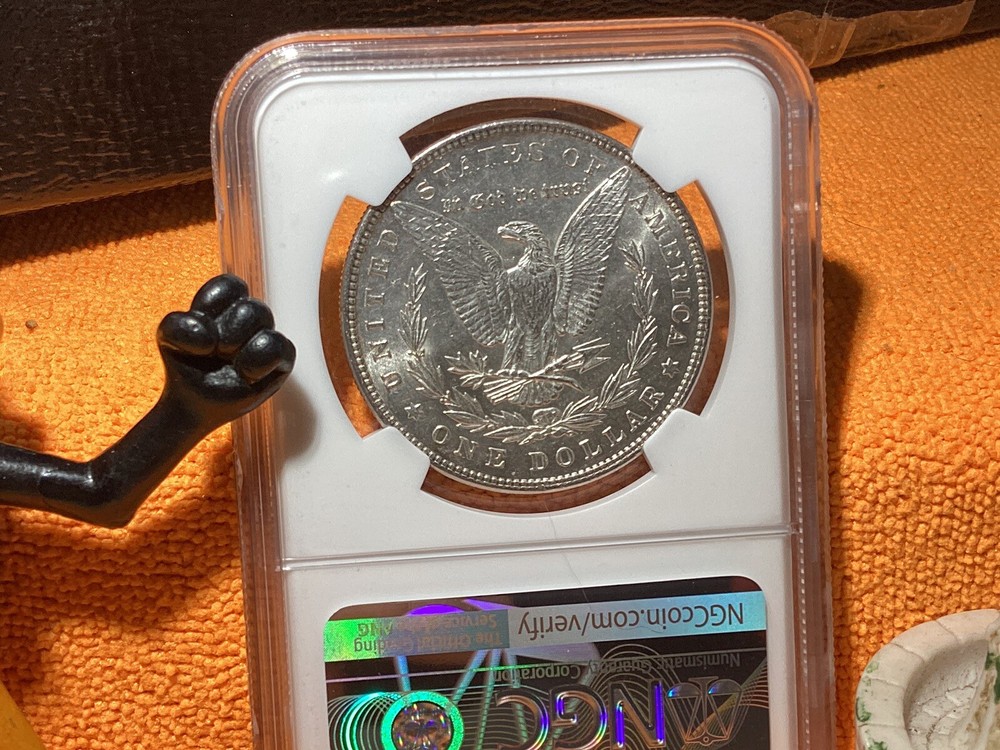 1887 MORGAN SILVER 💰 NGC MS61