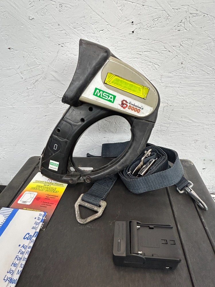 MSA Evolution 5000 Hand-Held Thermal Imaging Camera With Case And Accessories