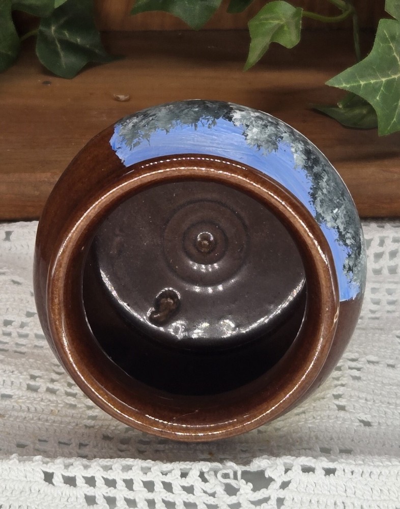 small ginger jar (25008) hand painted