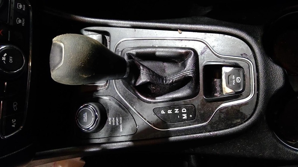 CHEROKEE  2019 Transmission Shift 1012824