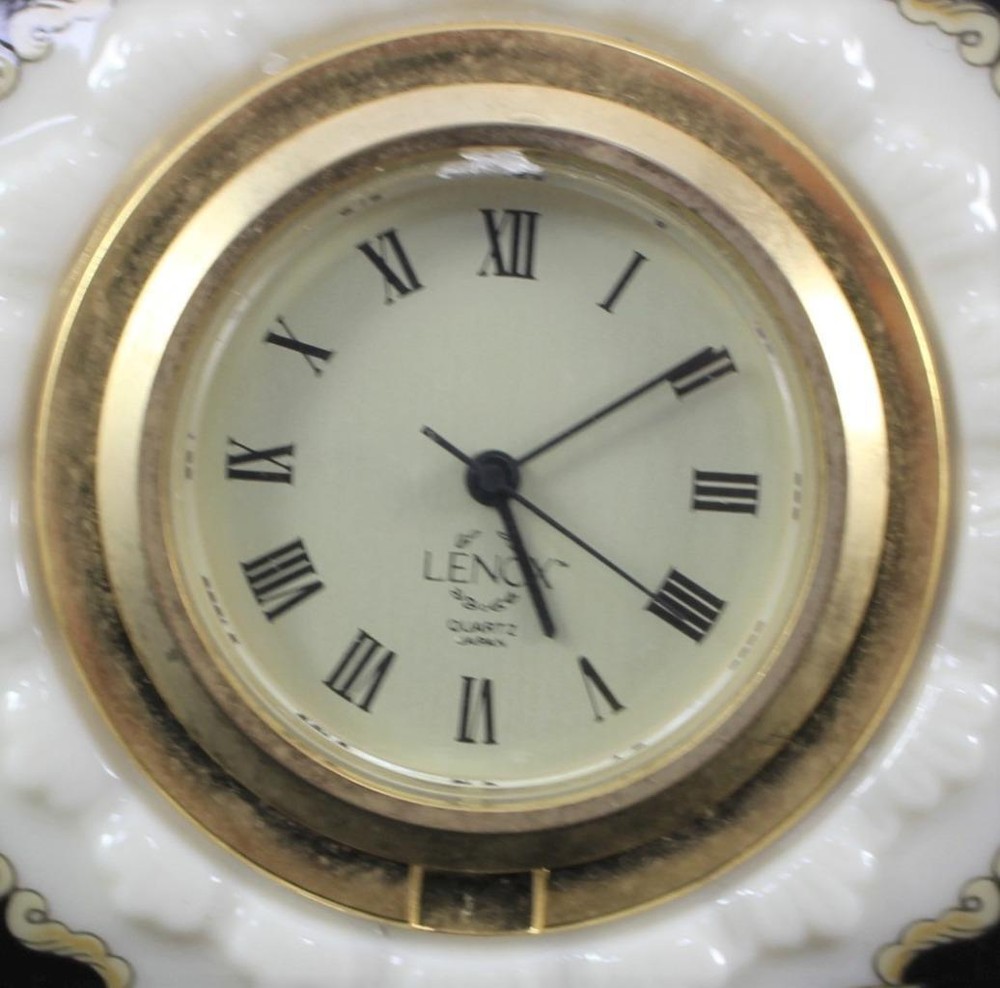 Lenox TIMELY TRADITIONS Vanity Quartz Clock GREAT CONDITION