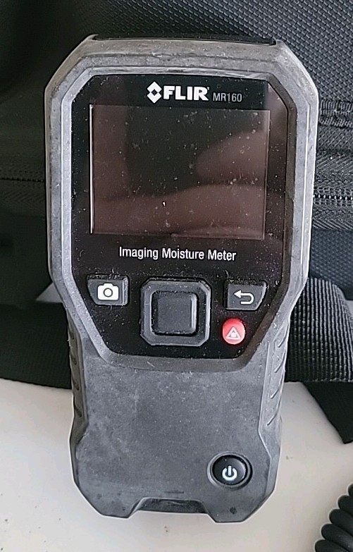FLIR MR160 Thermal Imaging Moisture Meter and Accesory Kit