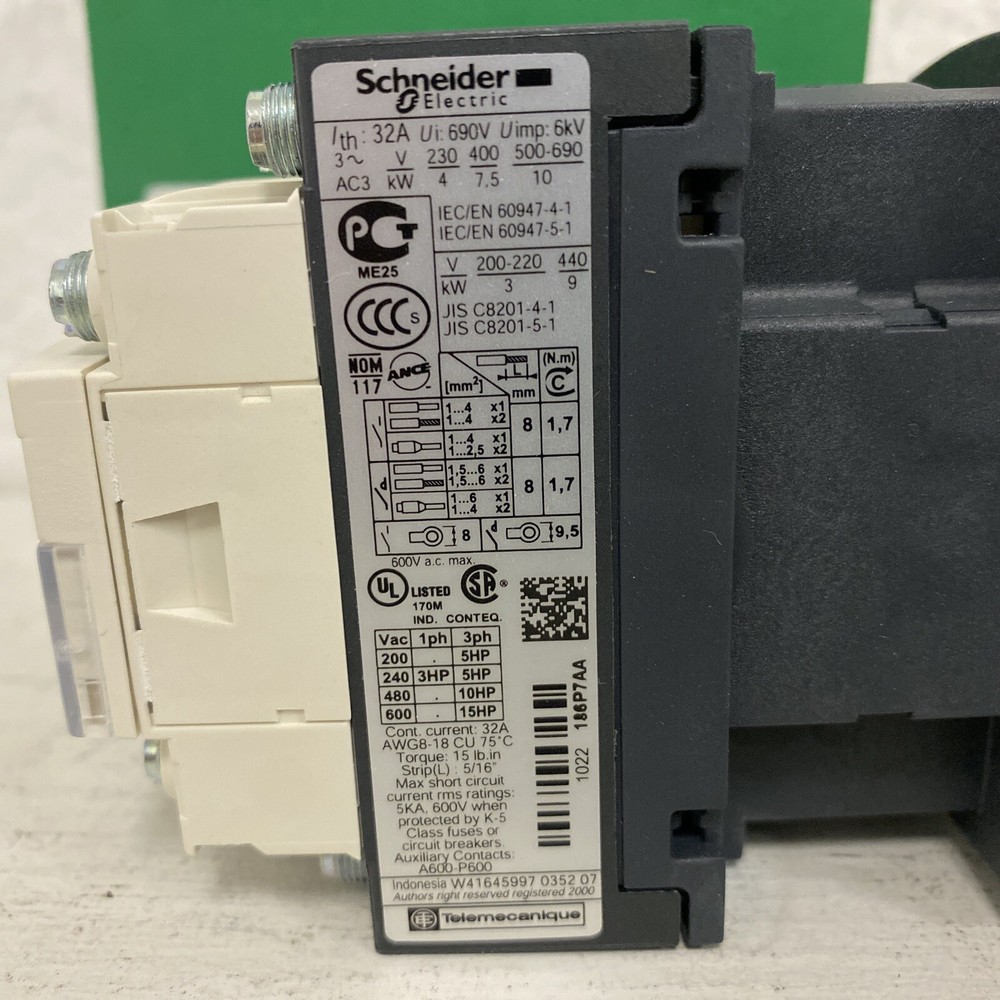 Schneider LC1D186P7 3-Pole Contractor