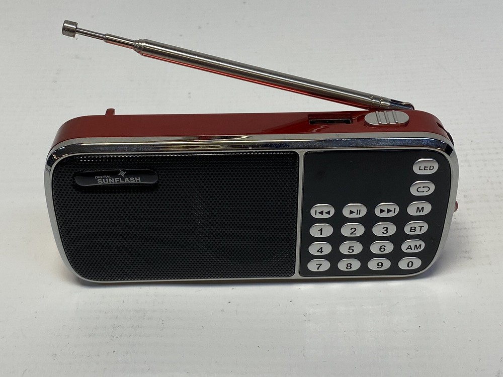 Sunflash Z-135 Multi-Functional Wireless Radio Speaker Bluetooth USB Red