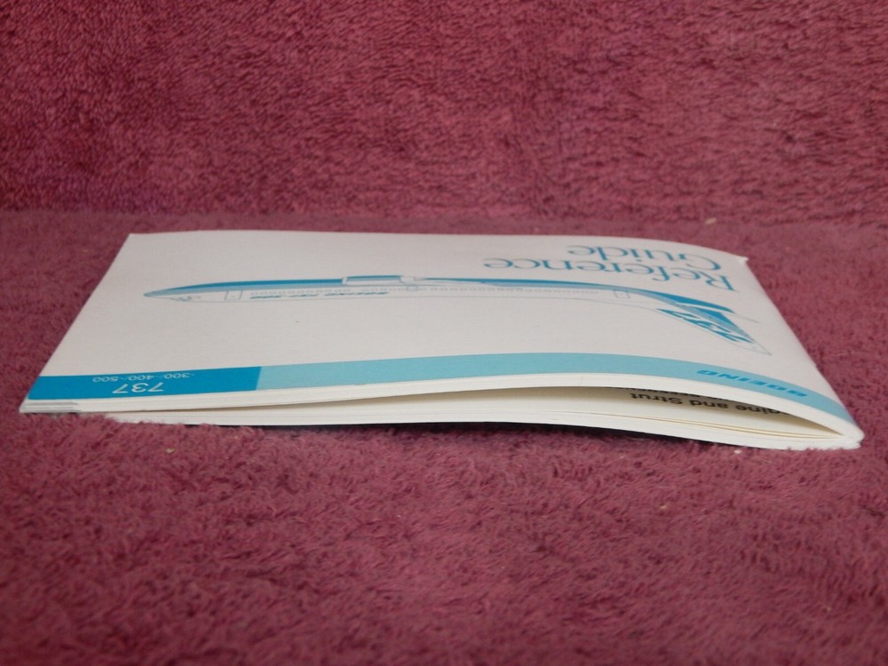 1990 Boeing Reference Guide 737 -300/-400/-500 DC-38561