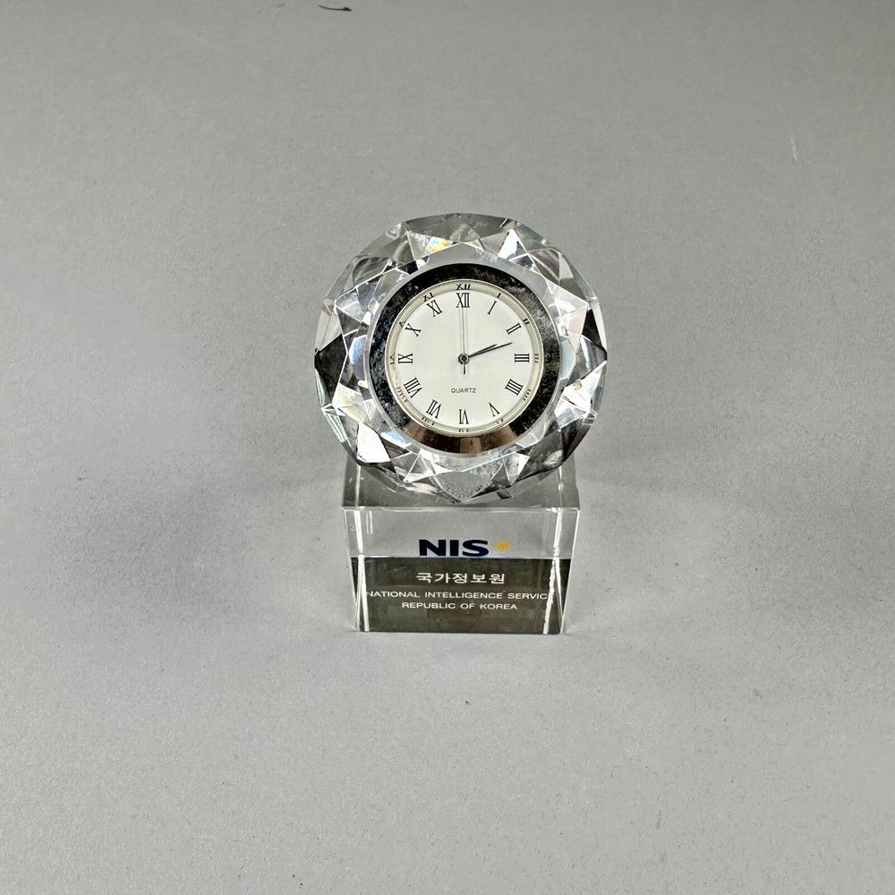 Crystal Table Clock South Korea National Intelligence Service Authentic Stopped