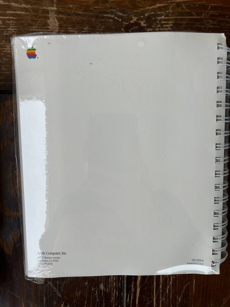 Apple Macintosh System Software Version 6.0.4 HyperCard. Program disks Use Guide