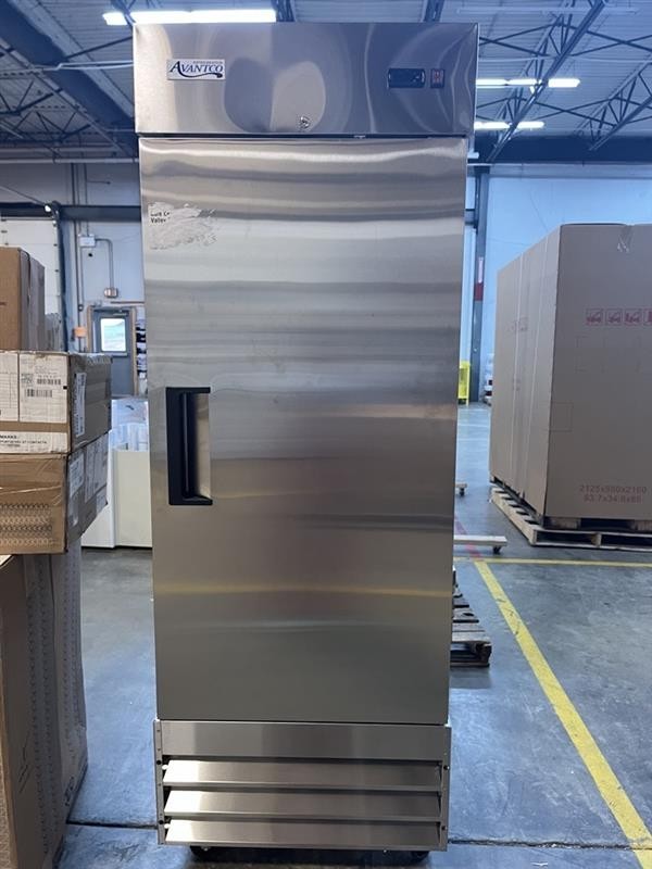 Avantco Freezer