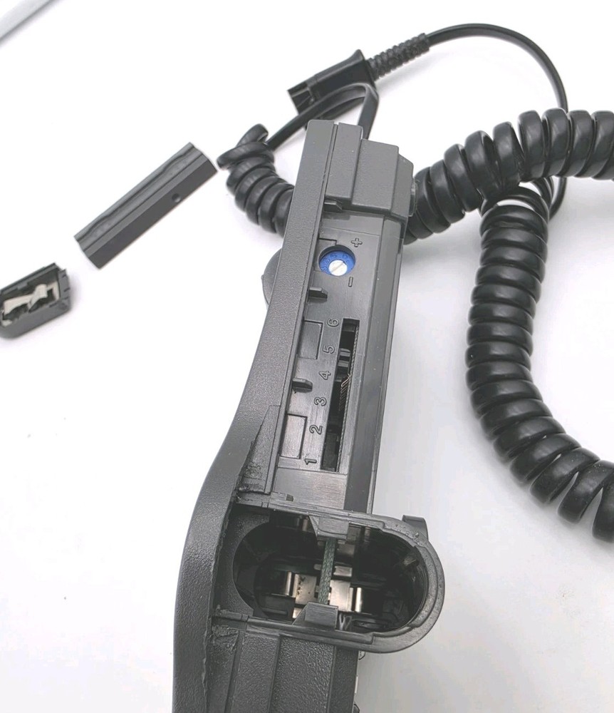 Plantronics Vista M22 Universal Audio Processor amplifier with matching headset