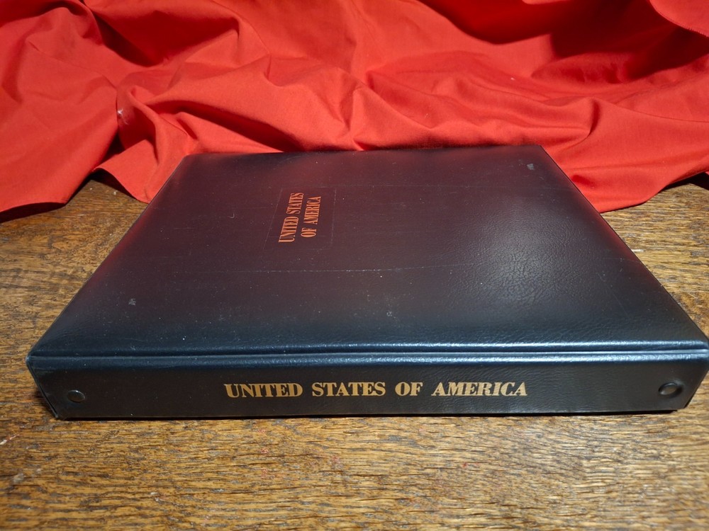 US Stamp Padded 3 Ring Binder & Pages for Singles & Coils 1987-91