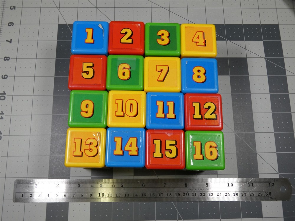 Set 16 Pre-Owned 1990 Nylint Thomas The Tank Engine Train Plastic Number Blocks