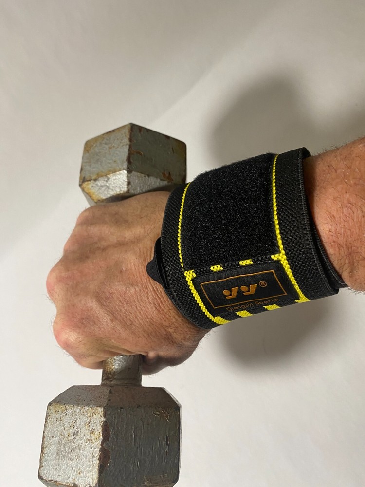 weight lifting wrist wraps and straps