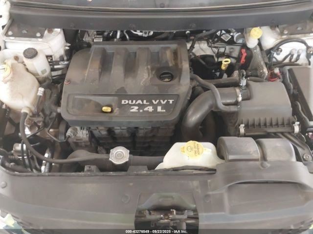 JOURNEY 2014 Glove Box 4907547