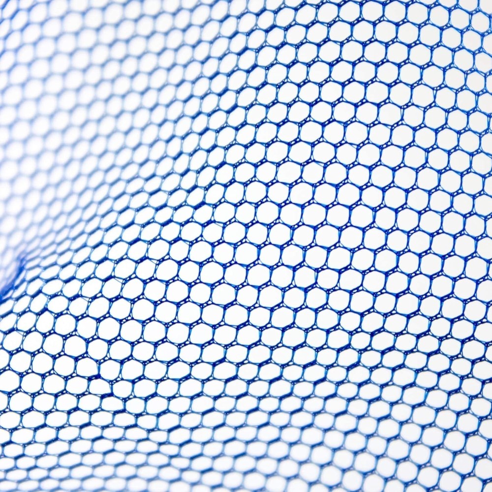 Compact Quick Net for Fishkeeping - Durable 4" x 3" Mesh Net with Grip Handle