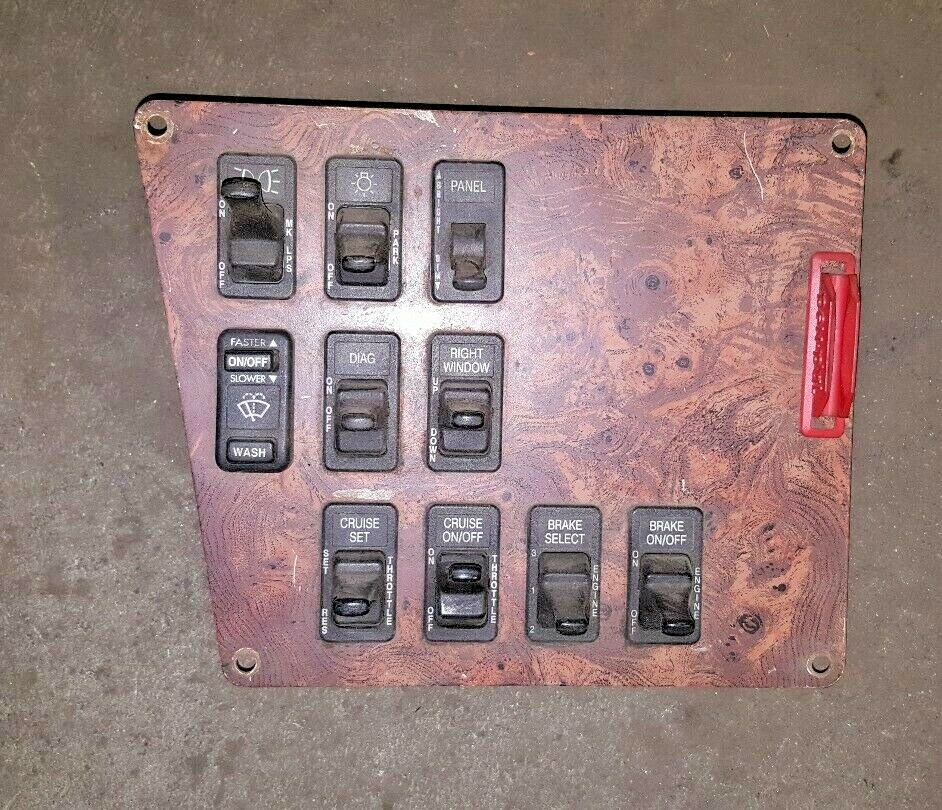 INTERNATIONAL DASH PANEL