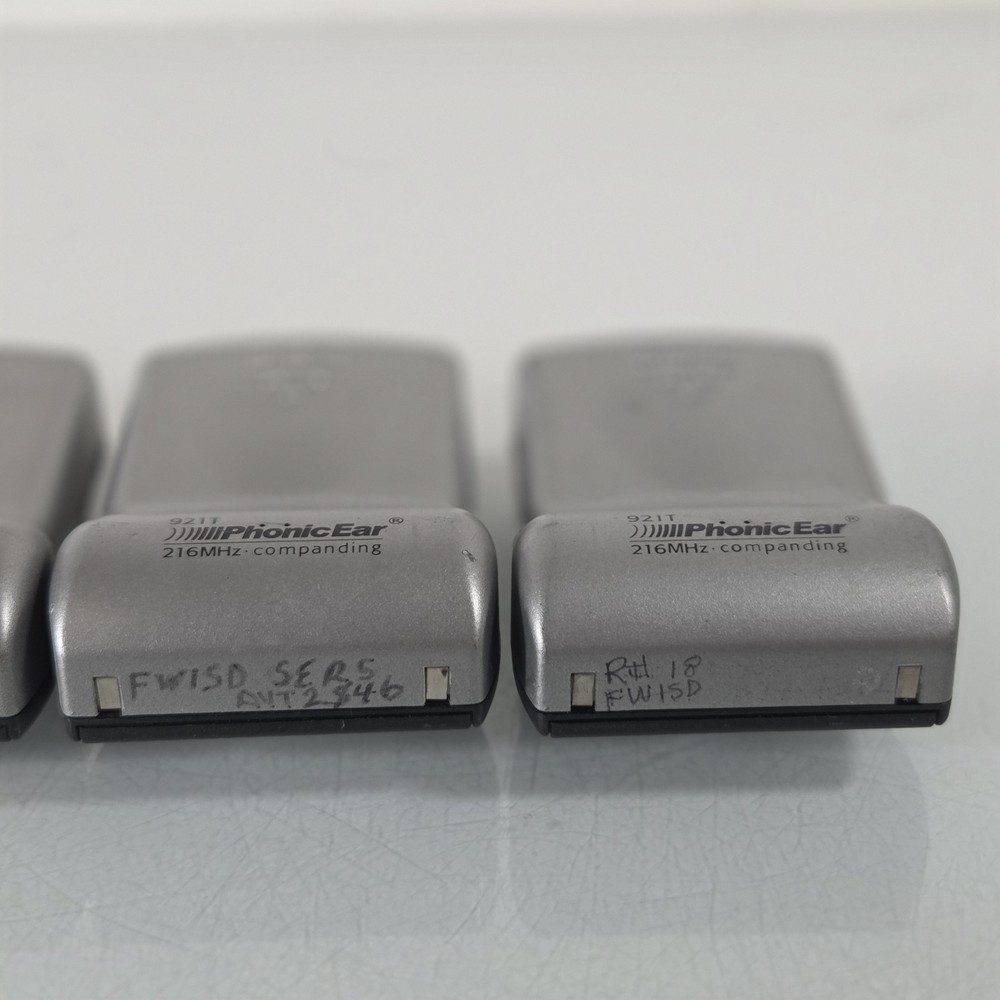 LOT OF 4 Bodyworn Transmitter 921T Radium 216MHz by Phonic Ear UNTESTED TURNS ON