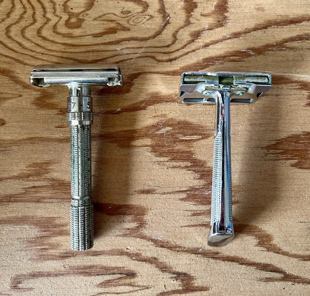 2 Vintage Razors