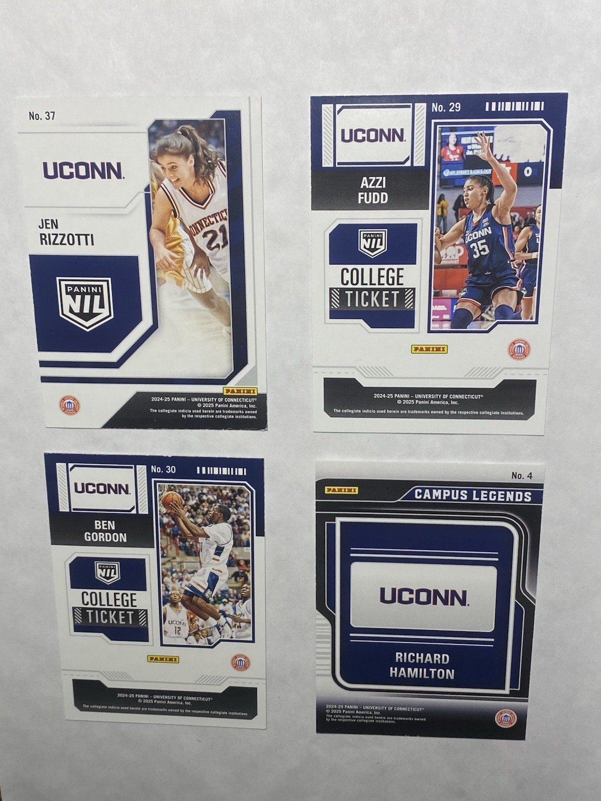 UConn Huskies Basketball Premium 17-Card Collection Lot Autos #d Parallels SP