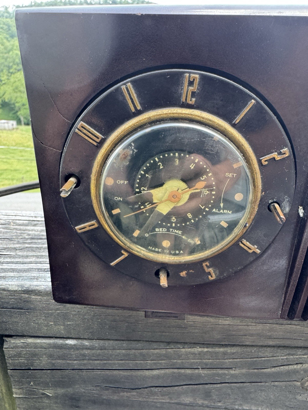 Vintage 1950 Motorola Model 51C Tube AM Clock Radio Works Brown Plastic