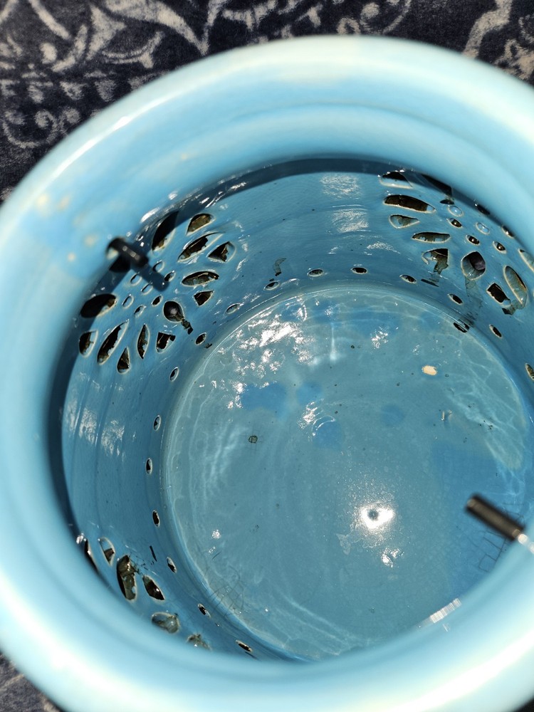 (GOOD CONDITION) Blue Ceramic Floral Accented Decorative Lantern