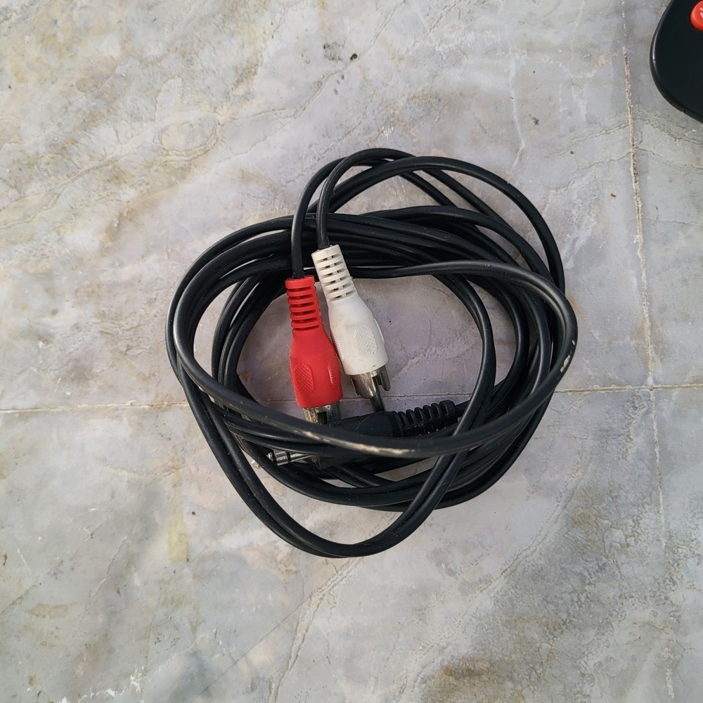NEW High Quality AUX to RCA Cable (69")