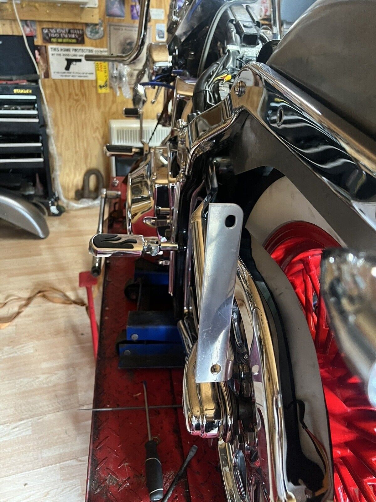 Side License Plate Relocation Bracket for HARLEY-DAVIDSON SOFTAIL & SPRINGER New