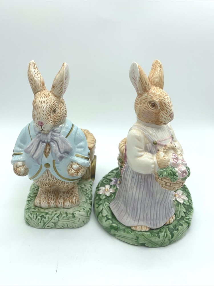 VTG Pair Avon Springtime Collection Easter Bunny Rabbit Ceramic Egg Holders