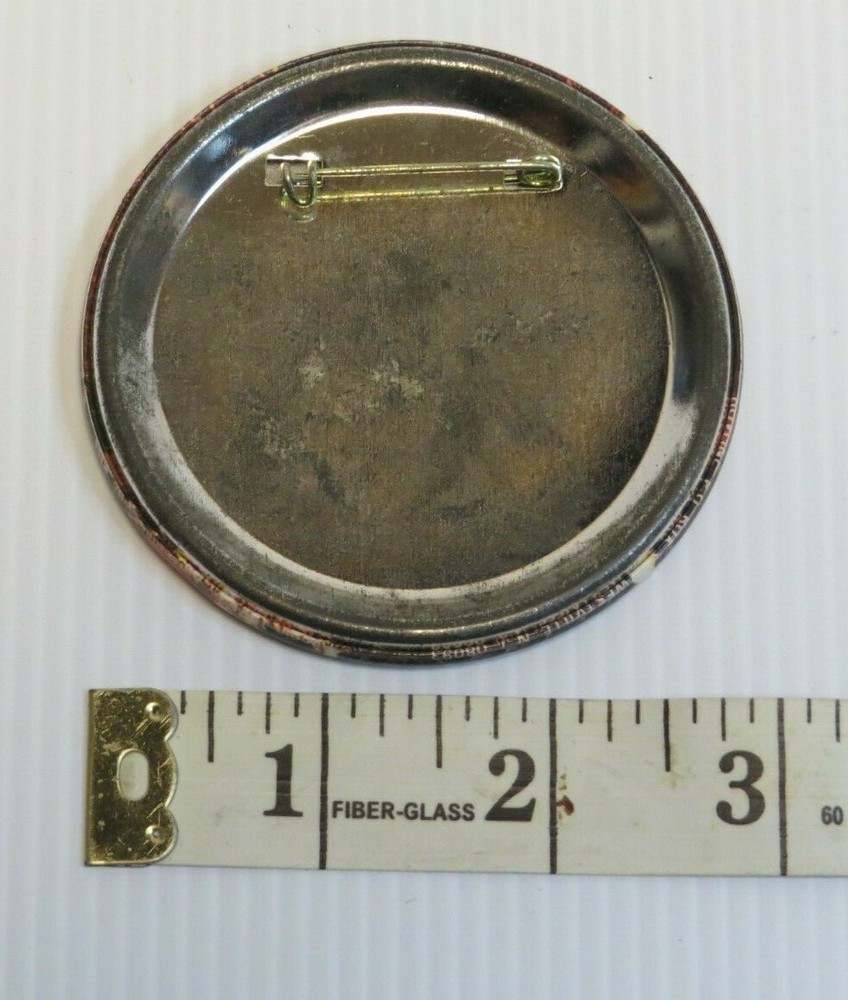 KISS HOTLINE 3 INCH BUTTON - GROUP ERROR 1976 AUCOIN