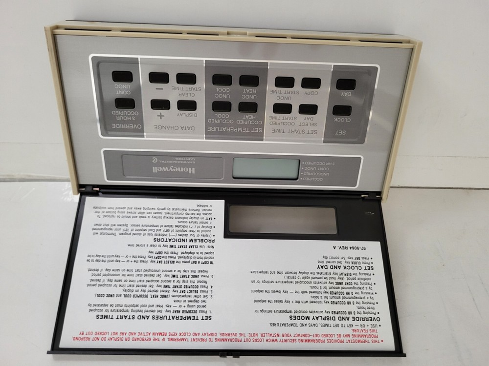 HOONEYWELL THERMOST PROGRAMABLE T7200B1004
