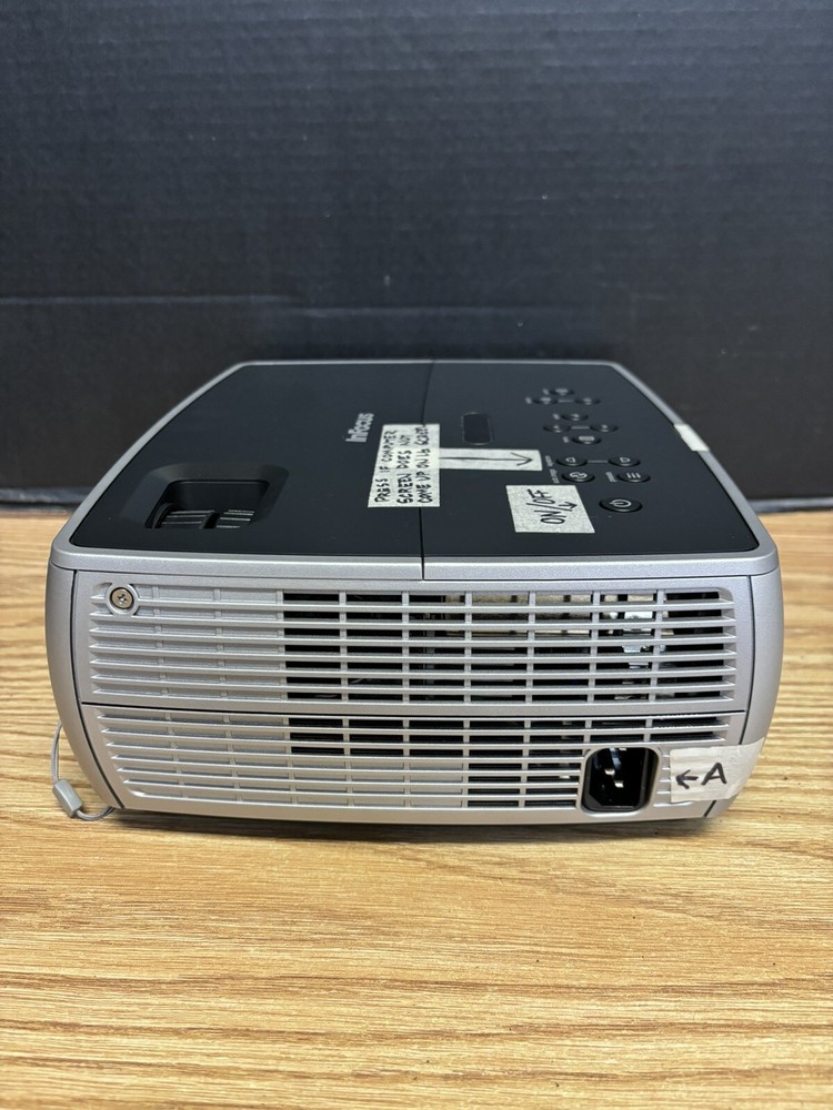 InFocus IN2102EP DLP Projector - WORKS #4218
