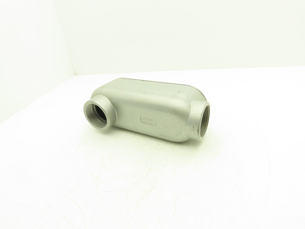 Appleton E30640 Condulet 2-1/2" Mall Iron LB Unilet