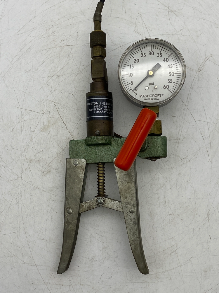 Ralston Instruments Hand Pump, 0-60 PSI (Used)