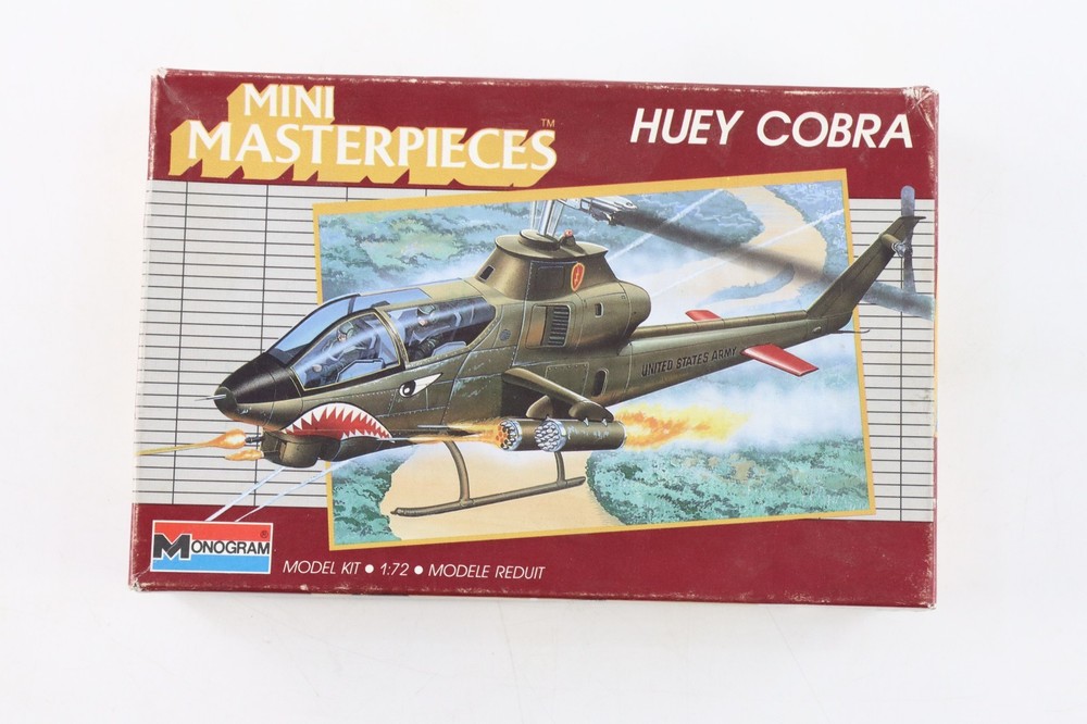 Monogram 1/72 Huey Cobra Model Kit