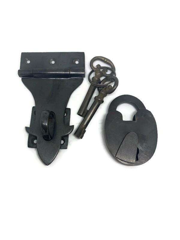 HASP & STAPLE box door cupboard Padlock solid brass 2 keys padlock BOX chest