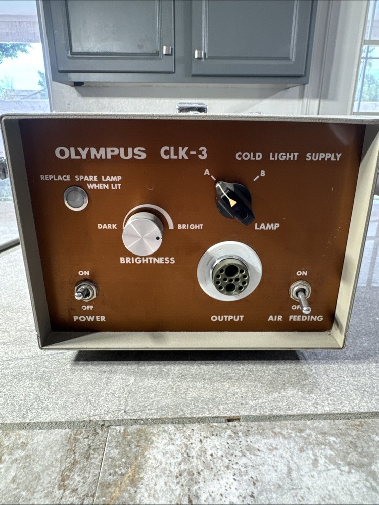Olympus CLK-3  CLK3 Light Source Cold Light Supply