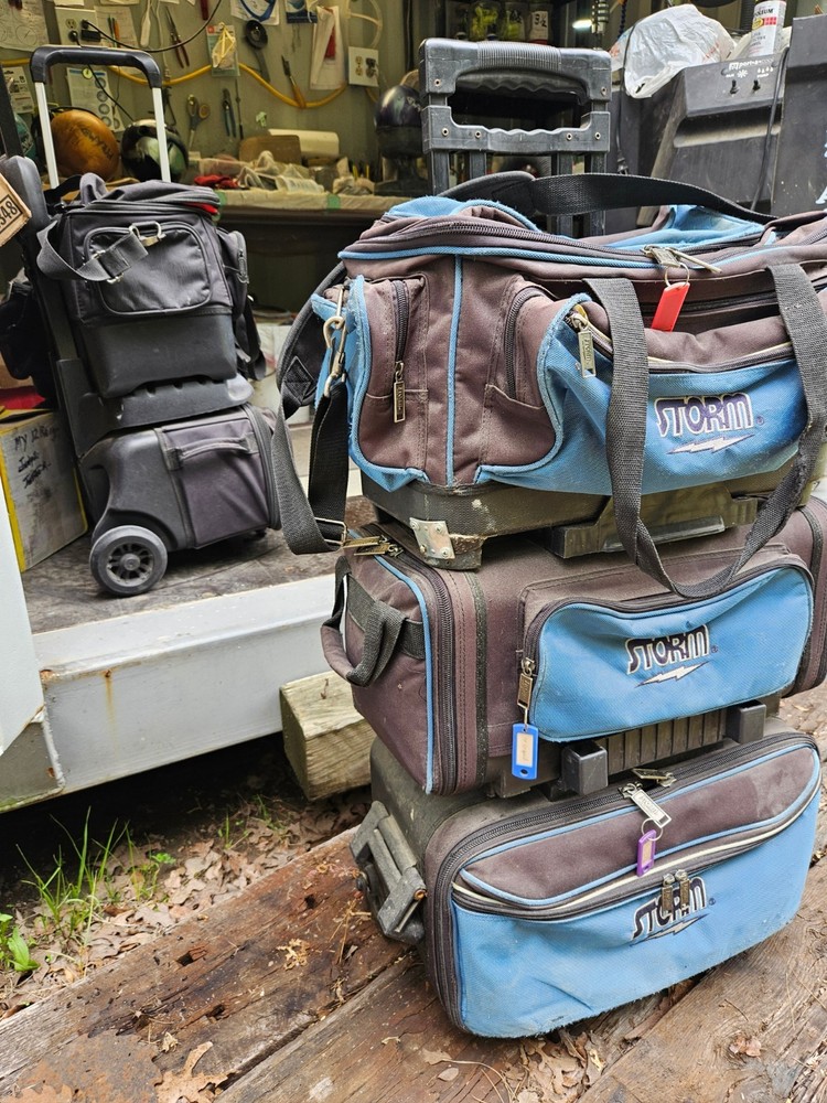 6 Ball Storm Roller Bowling Bag