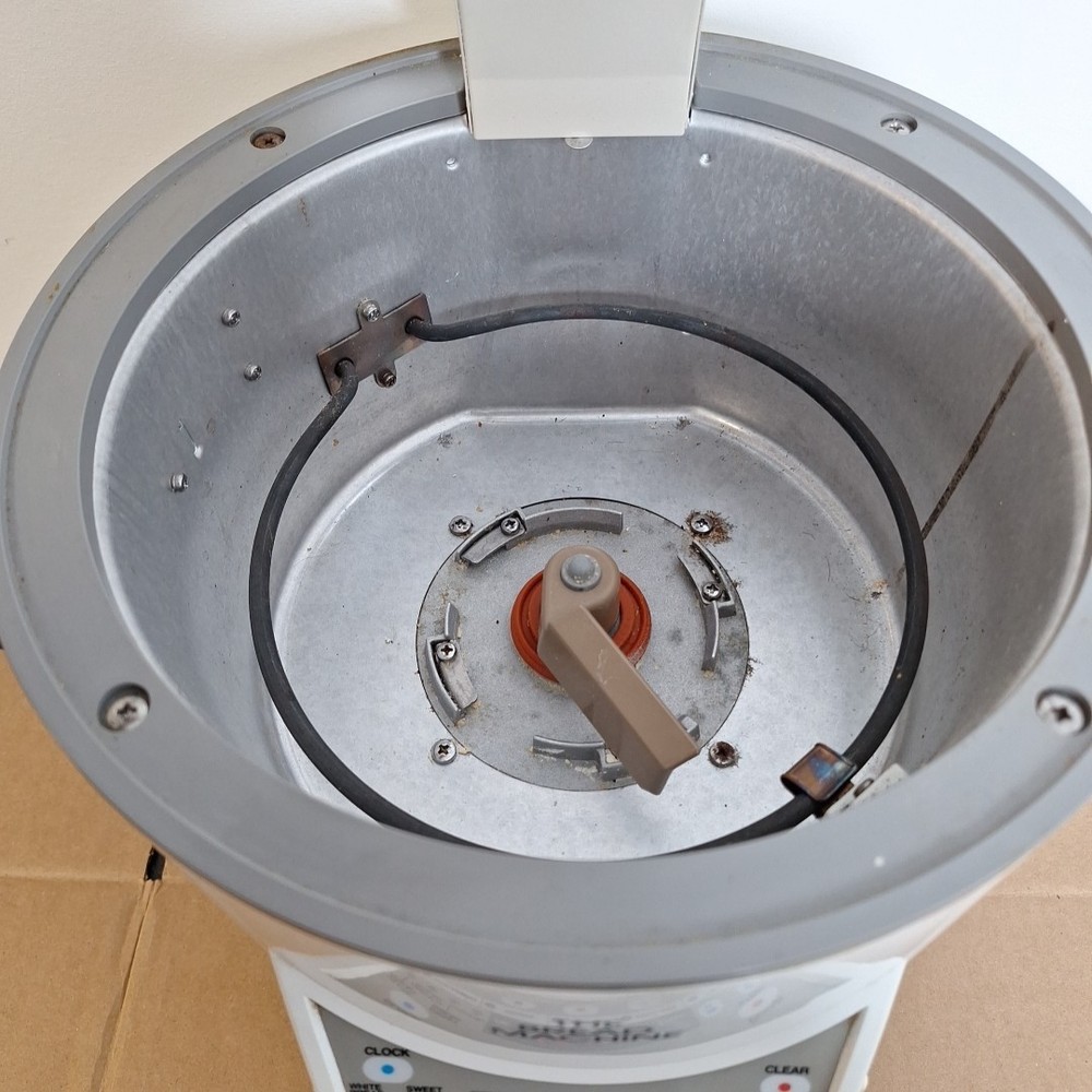 WELBILT Bread Maker The Bread Machine ABM-100-3 *Missing Pan Bowl - Tested