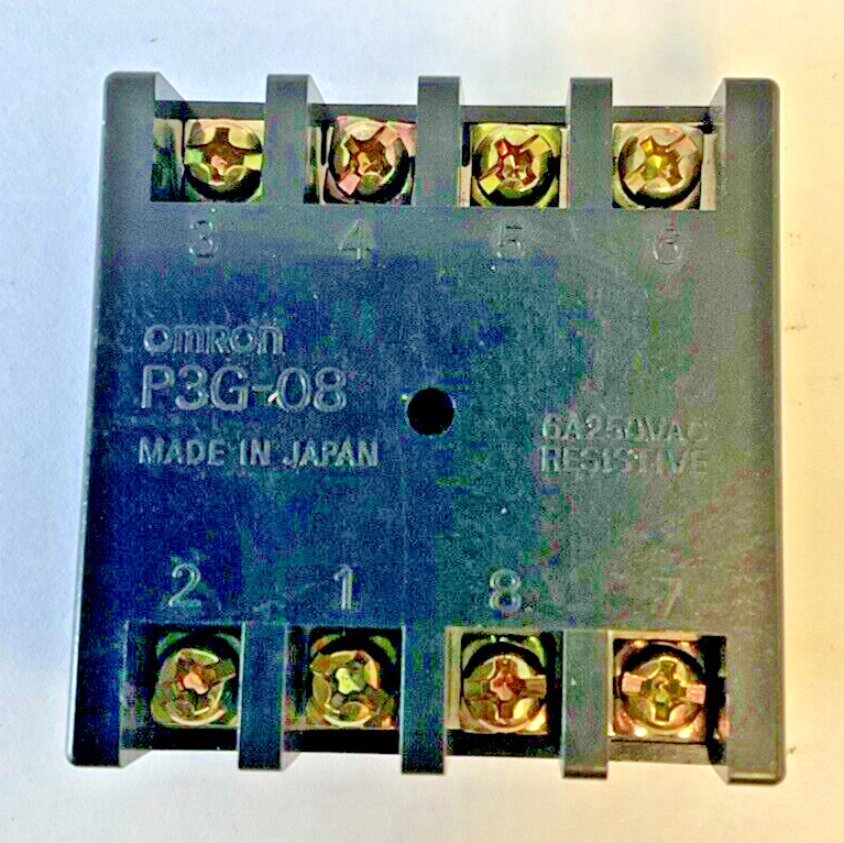 OMRON P3G-08RELAY SOCKET BASE 6A250VAC ***LOTOF7***
