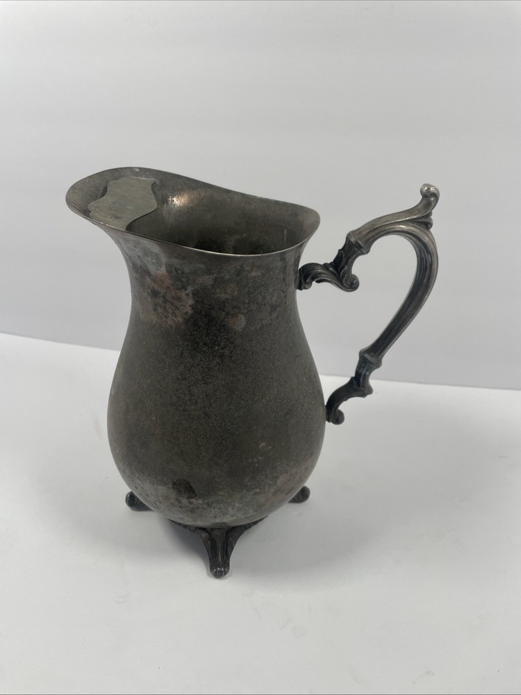 WM Rogers 817 Vintage Silver Water Pitcher 9 Inch