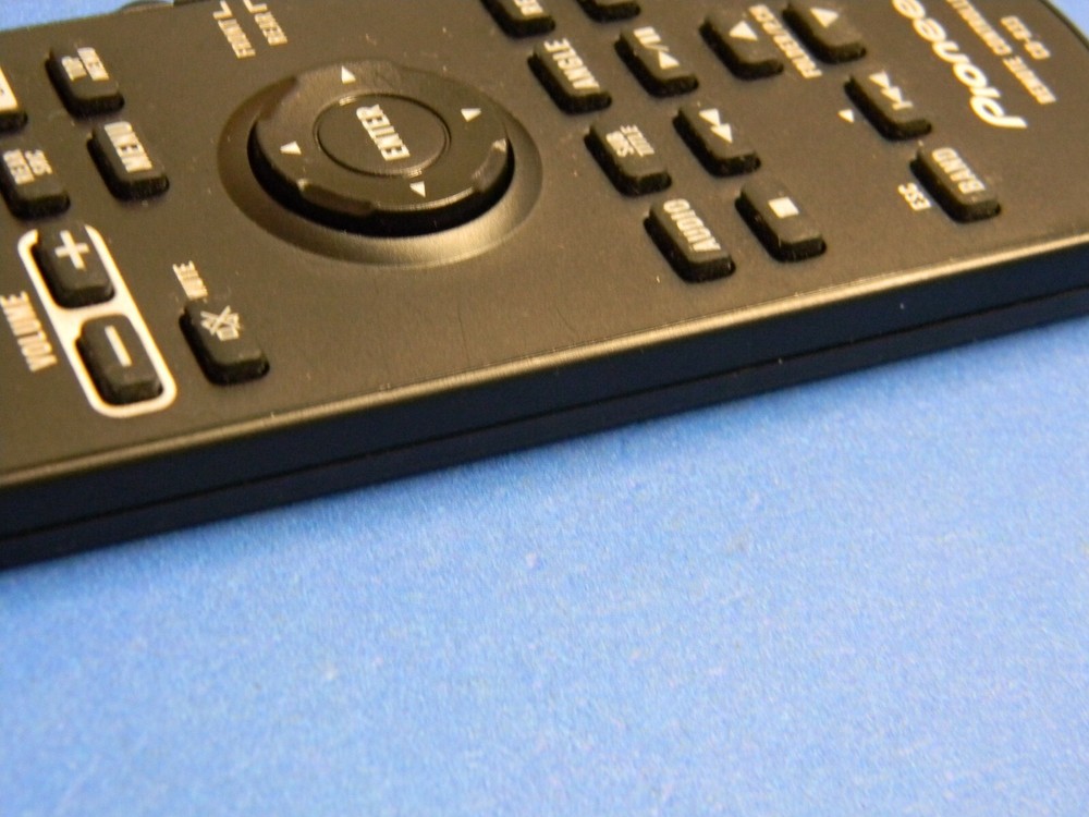 PIONEER STEREO REMOTE CONTROL CONTROLLER IN DASH CD-R33 CDR33